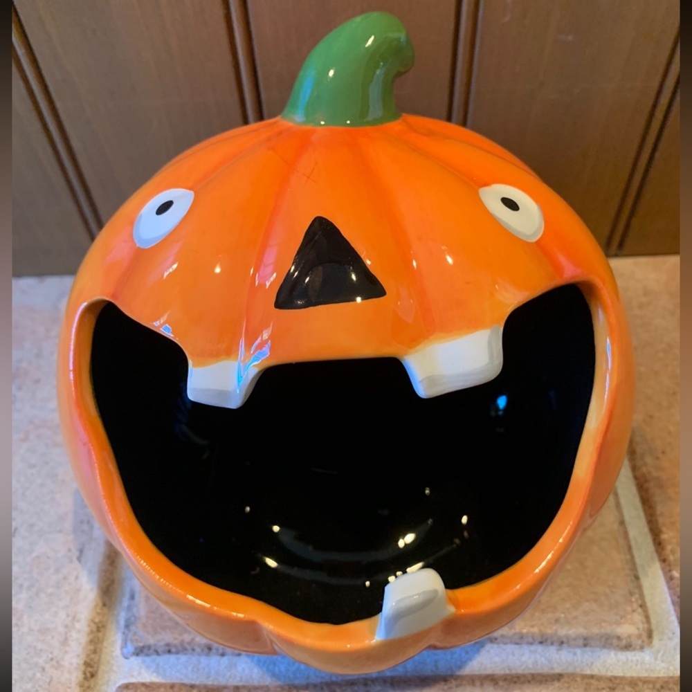 Magenta Pumpkin Open Mouth Candy Dish